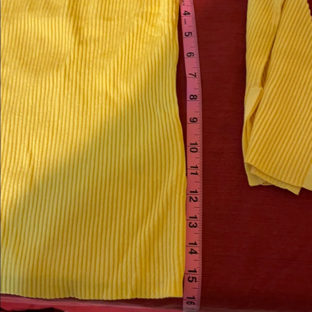 🚚 NWT INC Yellow Ribbed Top - Picture 7 of 8